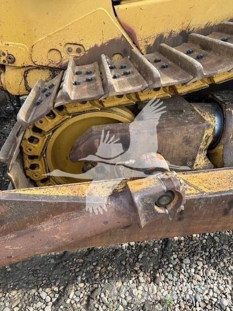 CAT D8T Crawler dozers