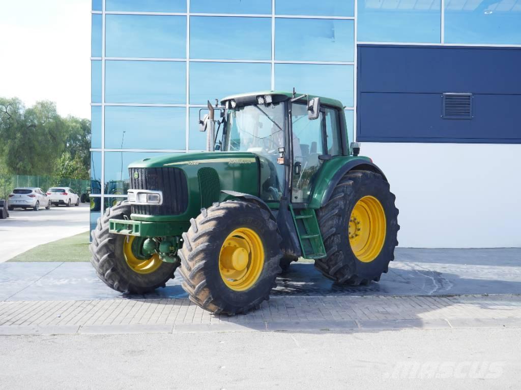 John Deere 6520 Tractors