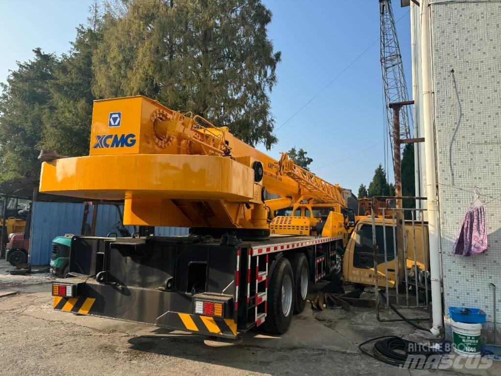 XCMG QY 25 K All terrain cranes