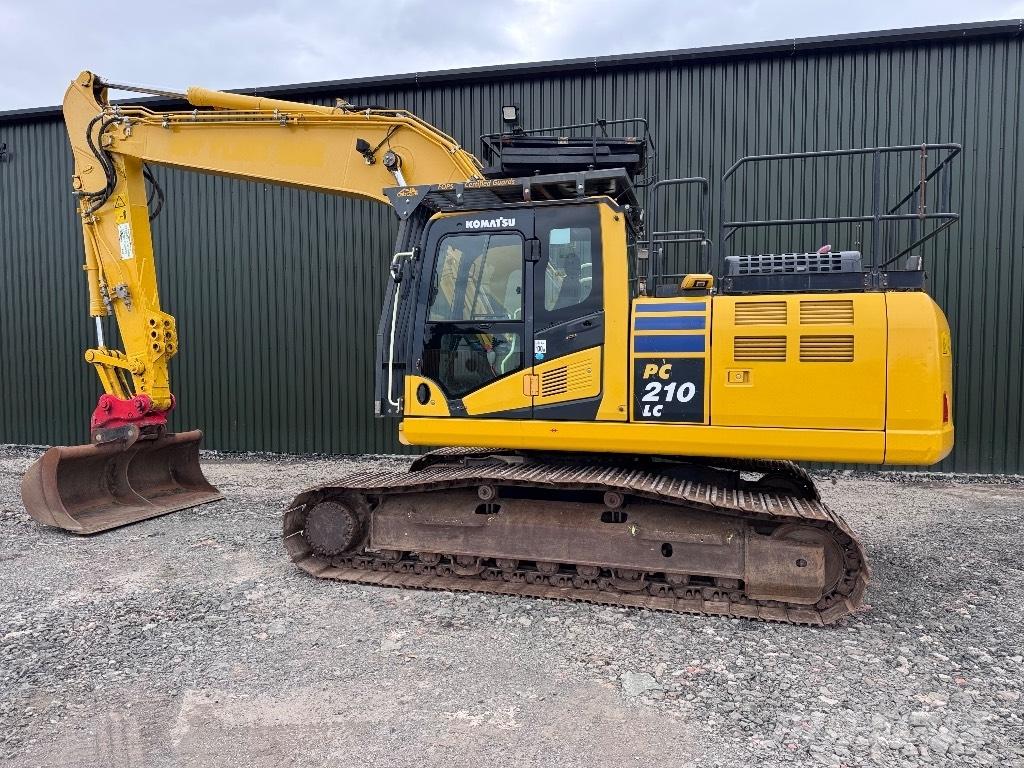 Komatsu PC 210 LC-11 Crawler excavators
