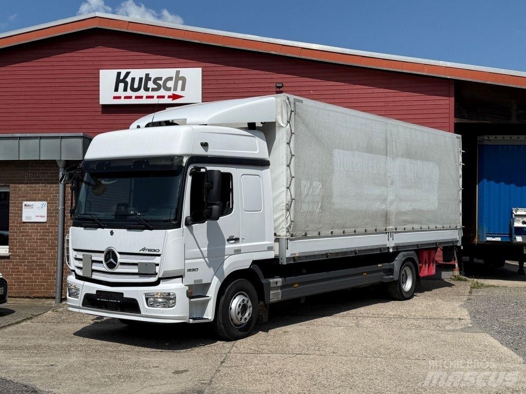 Mercedes-Benz 1530L Curtainsider trucks