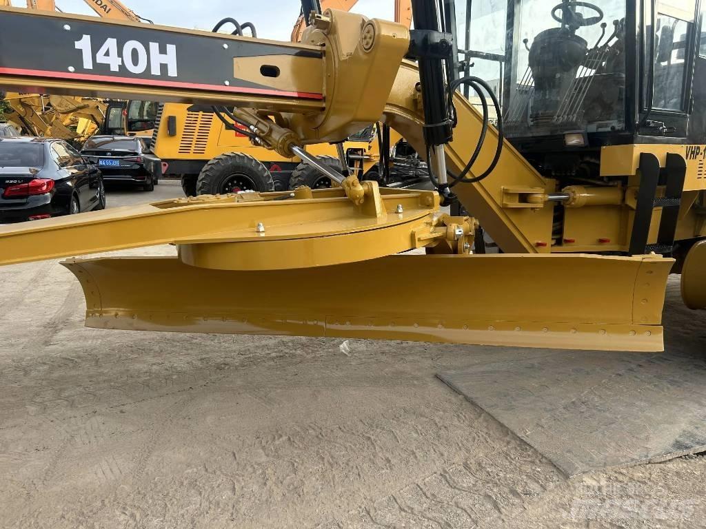CAT 140H Graders