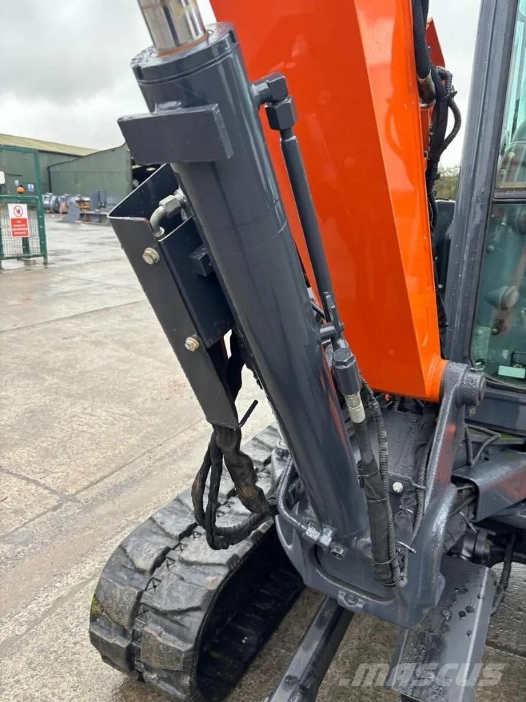 Hitachi ZX55U -6 CLR Mini excavators < 7t (Mini diggers)