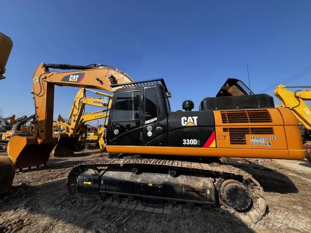 CAT CAT330D2 Midi excavators  7t - 12t