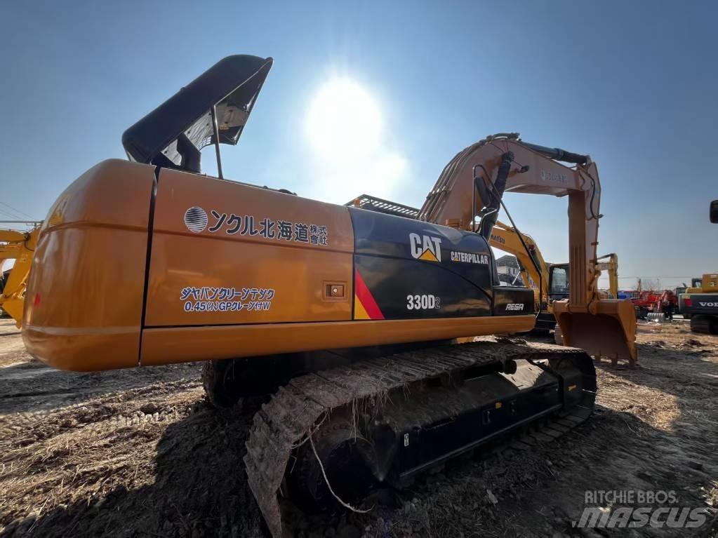 CAT CAT330D2 Midi excavators  7t - 12t