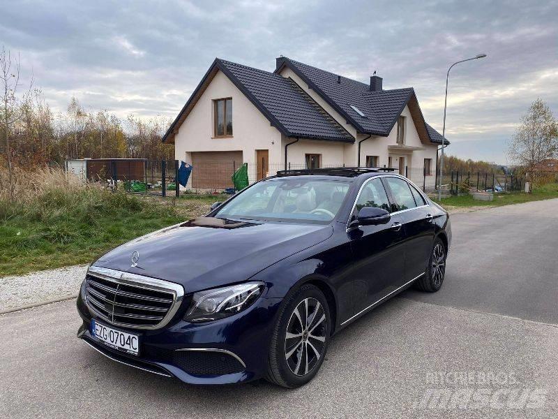 Mercedes-Benz E 300D Cars