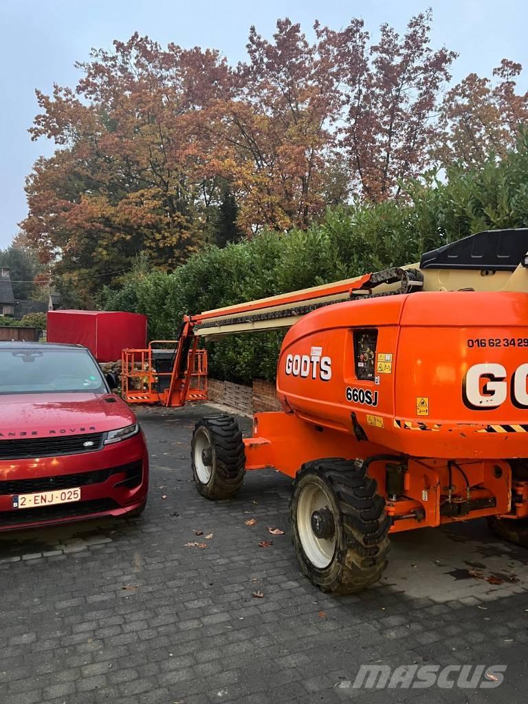 JLG 660SJ Telescopic boom lifts