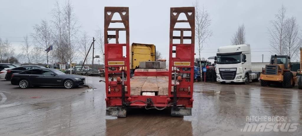 Kässbohrer Tirsan Low loader-semi-trailers