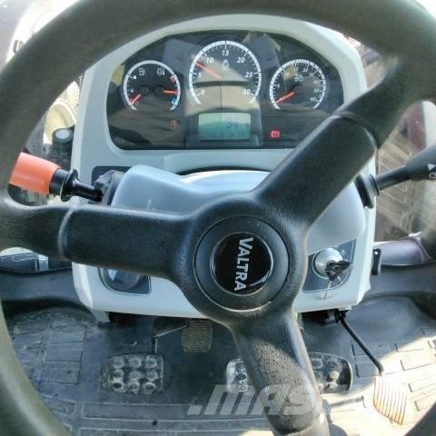 Valtra N 174 Tractors