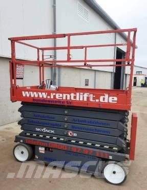 SkyJack SJ III 4740 Scissor lifts