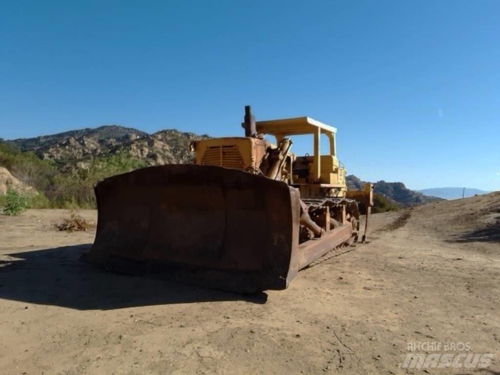 CAT D 9 G Crawler dozers