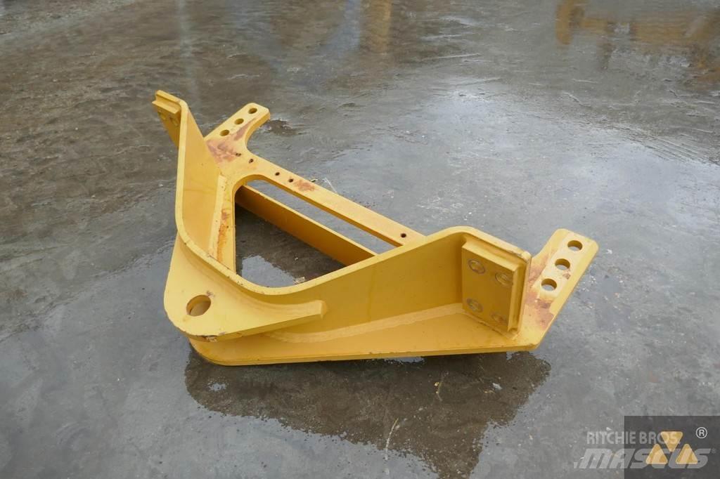 CAT 140M3 Drawbar Transportation - Others