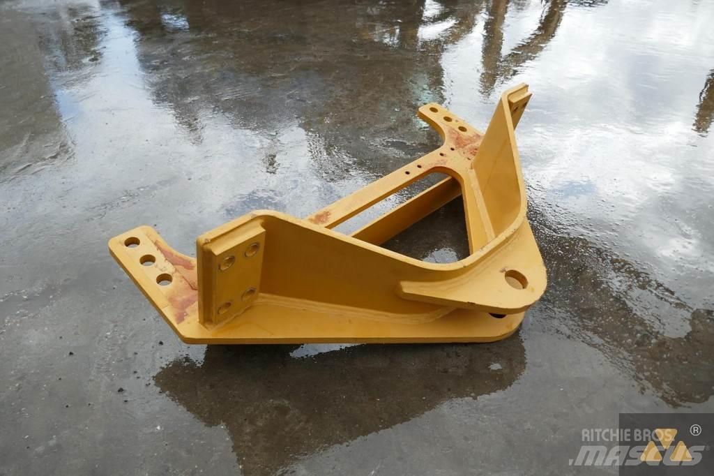 CAT 140M3 Drawbar Transportation - Others