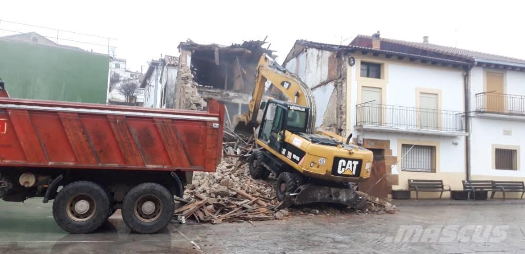 CAT M318d Wheeled excavators