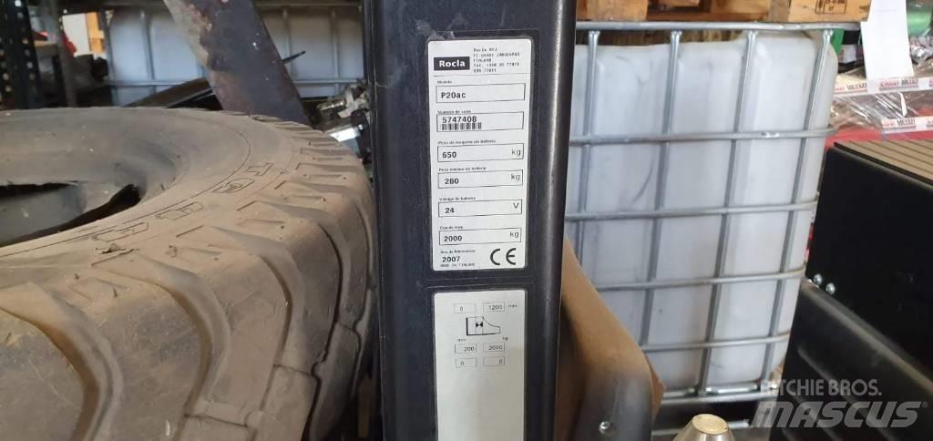 Rocla P20AC Low lift order picker