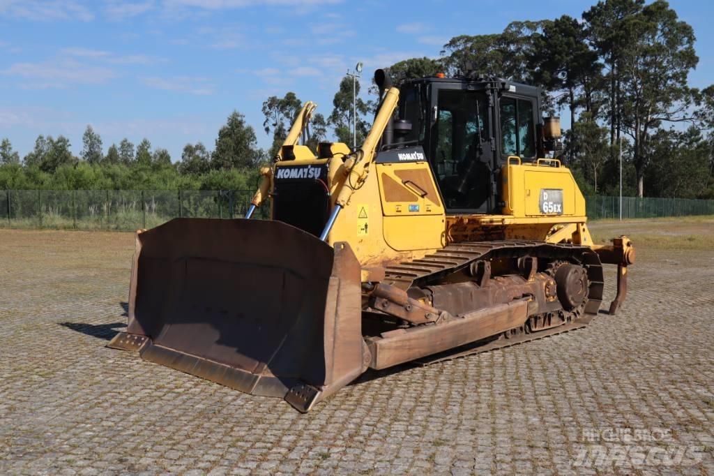 Komatsu D65EX-16 Crawler dozers