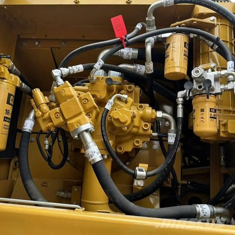 CAT 330 D Crawler excavators