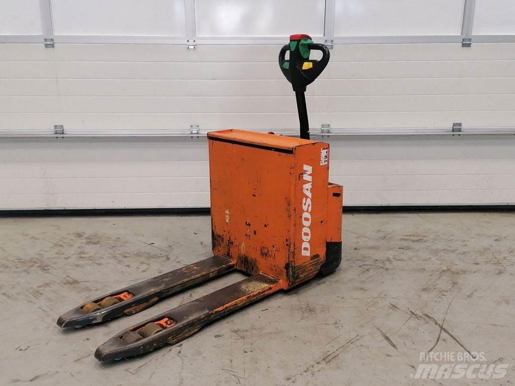 Doosan LEDH20M Low lifter