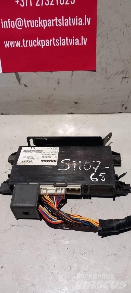 Scania R 440.  1728357 Electronics