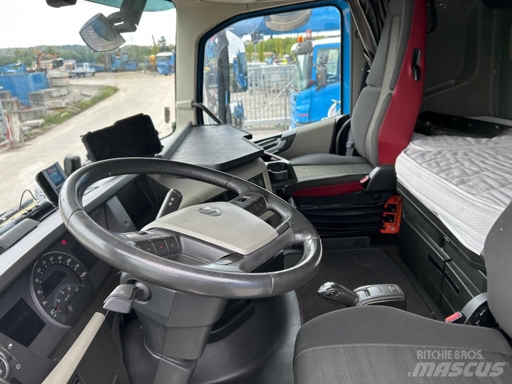 Volvo FH 500 6x2 Tractor Units