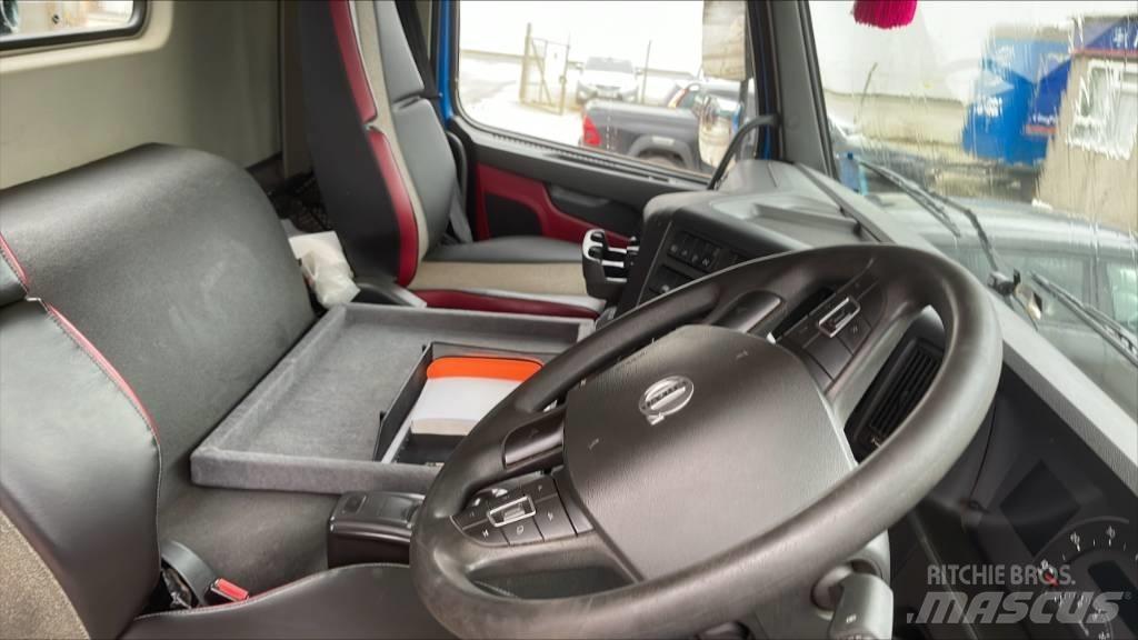 Volvo FM 420 Box body trucks