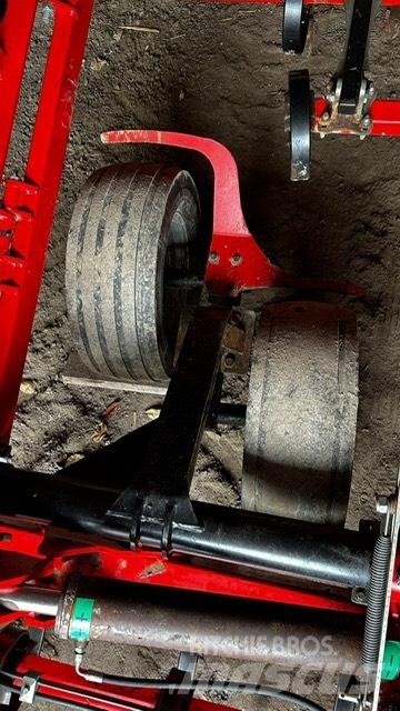Parko Compact 7000 Harrows