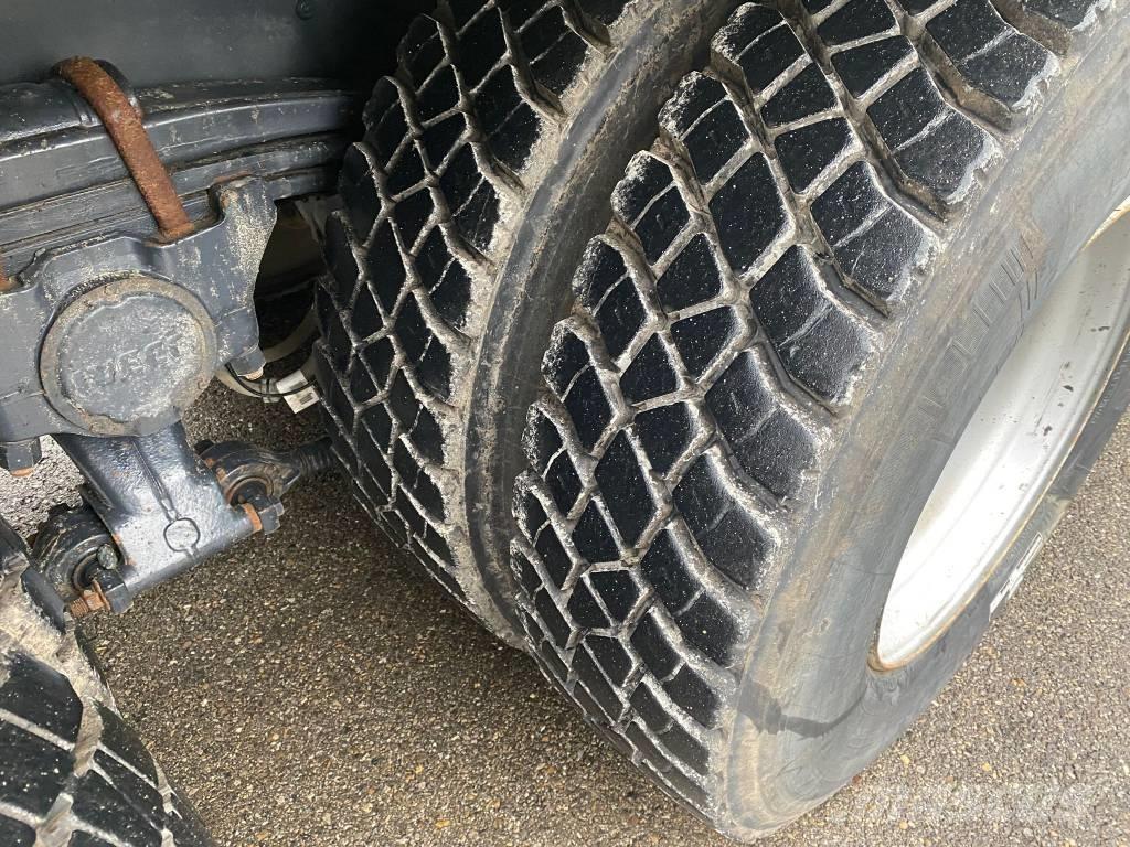 Iveco AD 410 T51 Tipper trucks