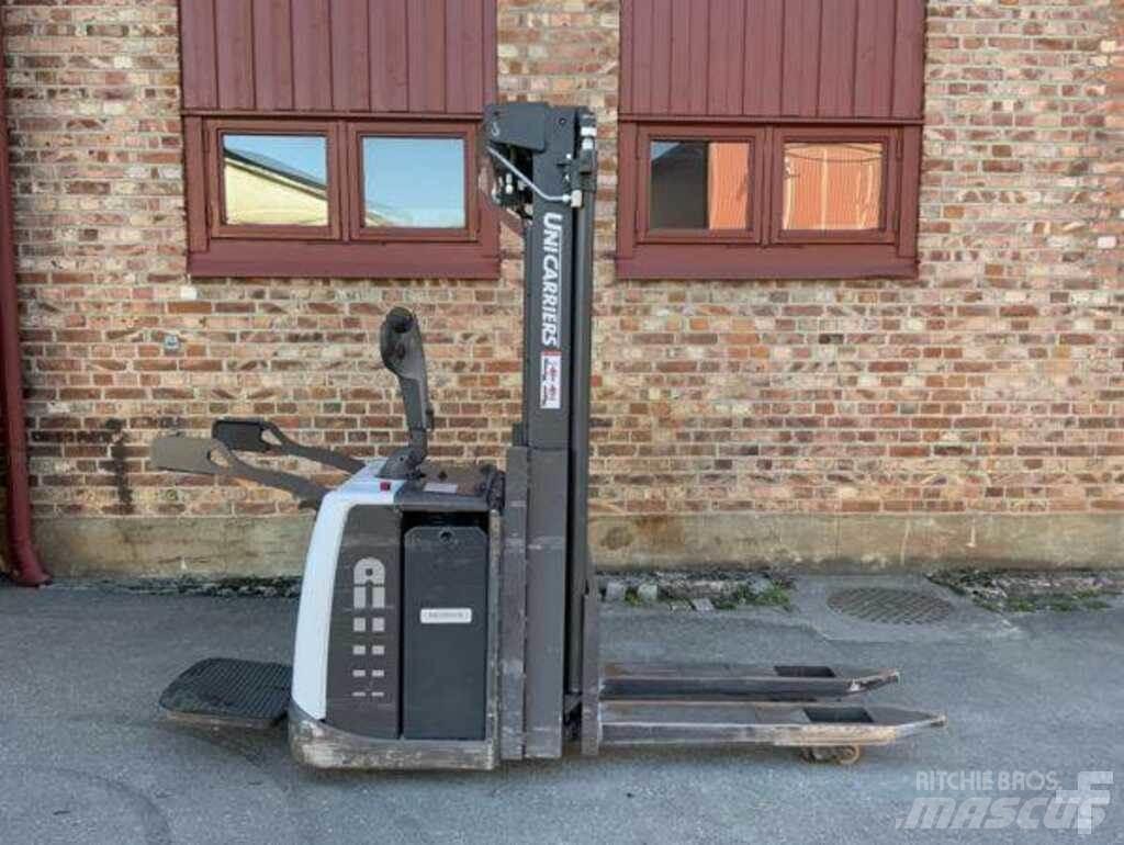Atlet PSP Low lifter with platform