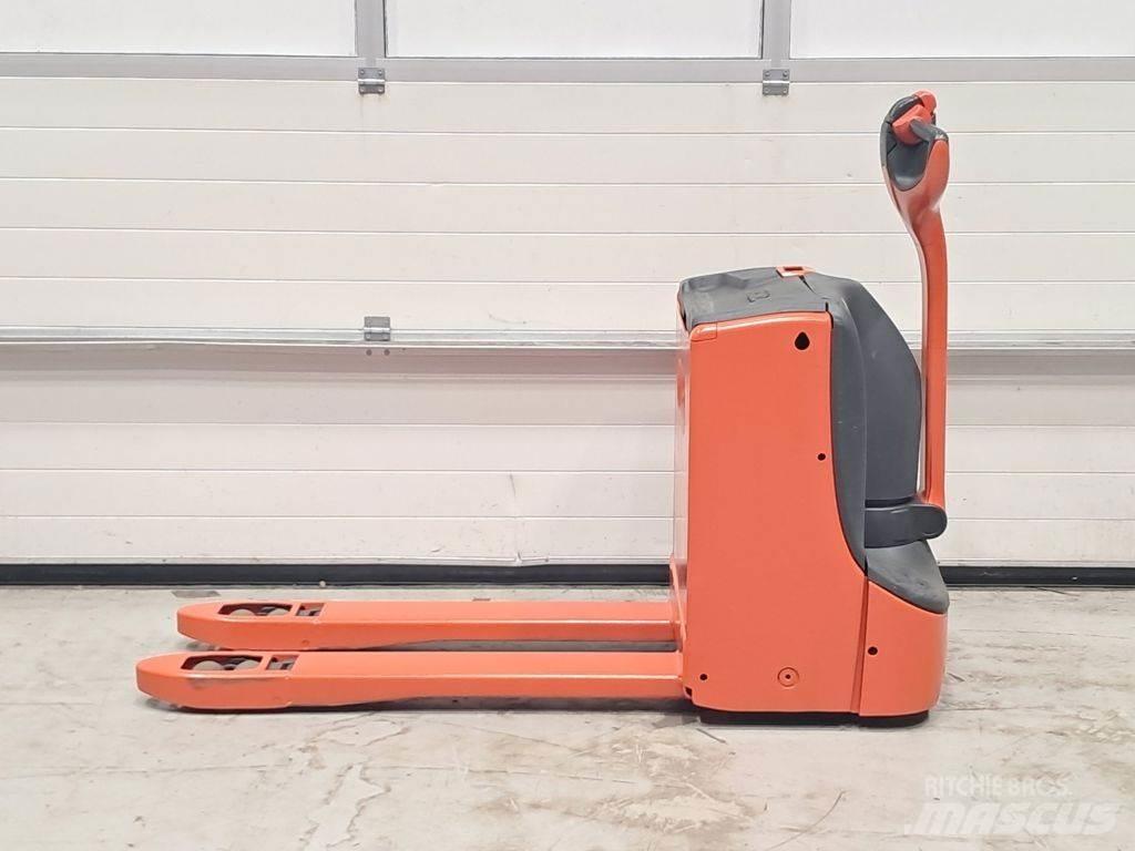 Linde T16 Low lifter