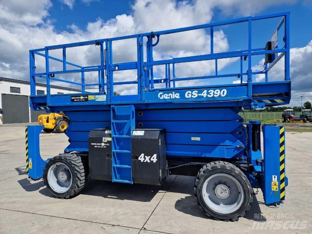 Genie GS 4390  RZ111 Scissor lifts