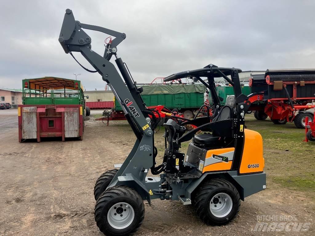 GiANT G 1500 Multi purpose loaders