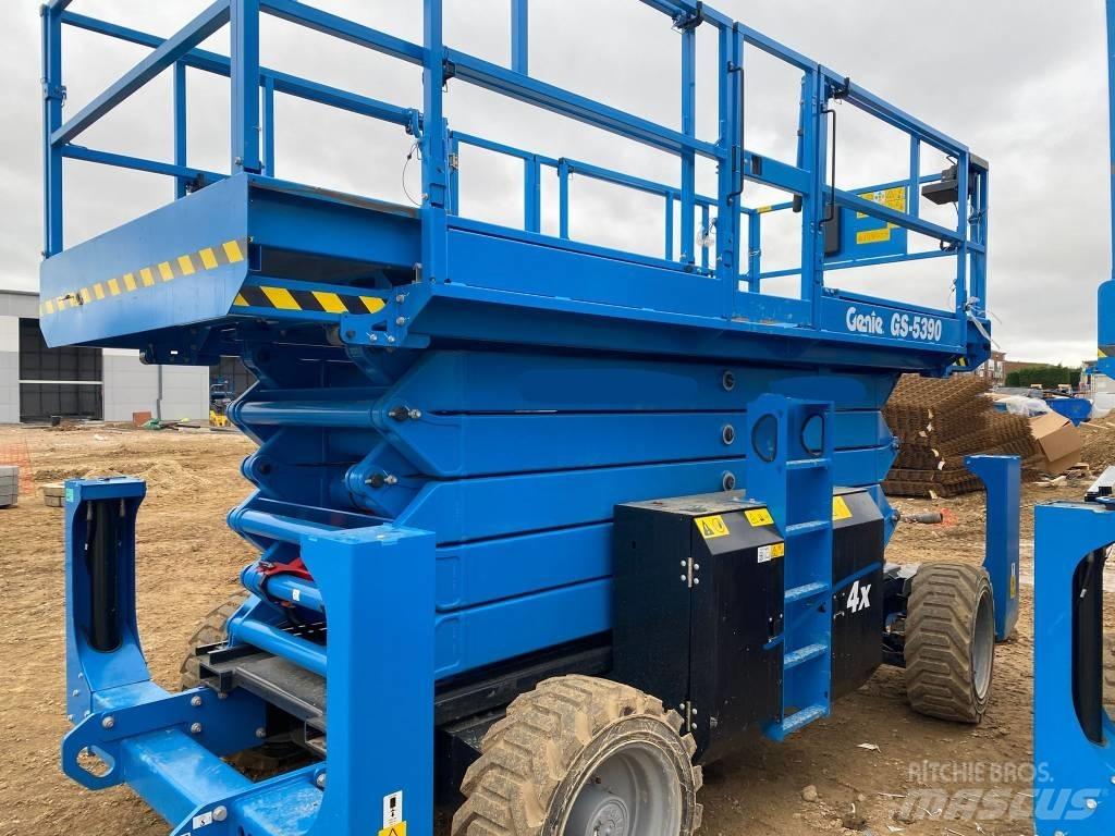 Genie GS 4390 RT Scissor lifts