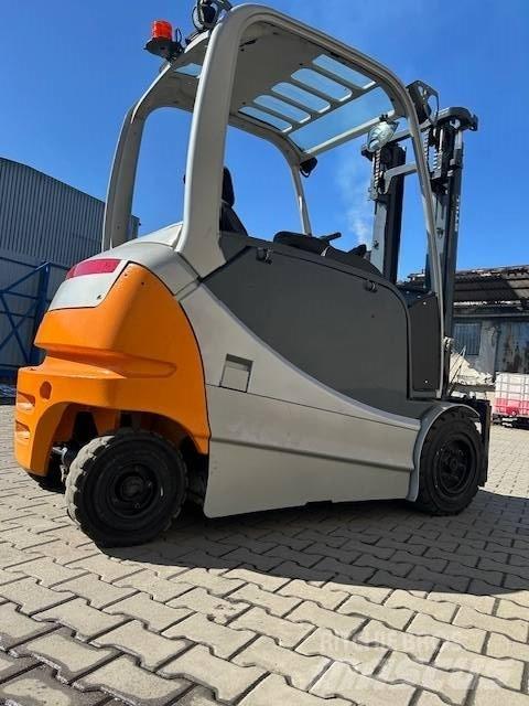 Still RX 60-30 Electric forklift trucks