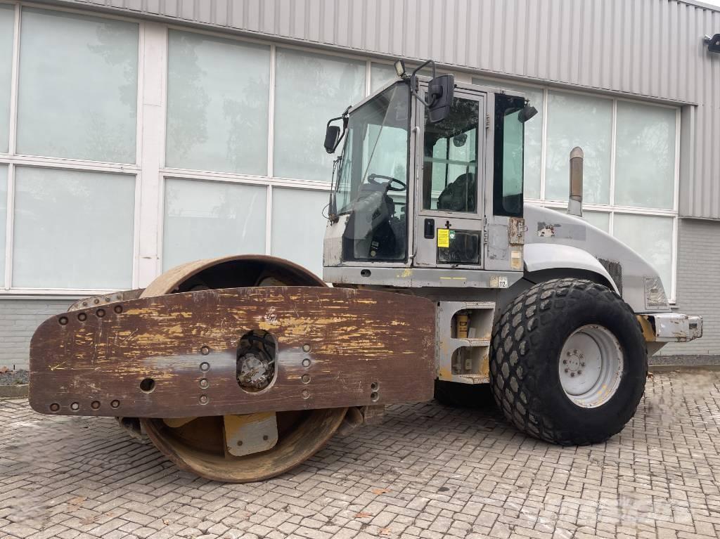 CAT CS 663 E Single drum rollers