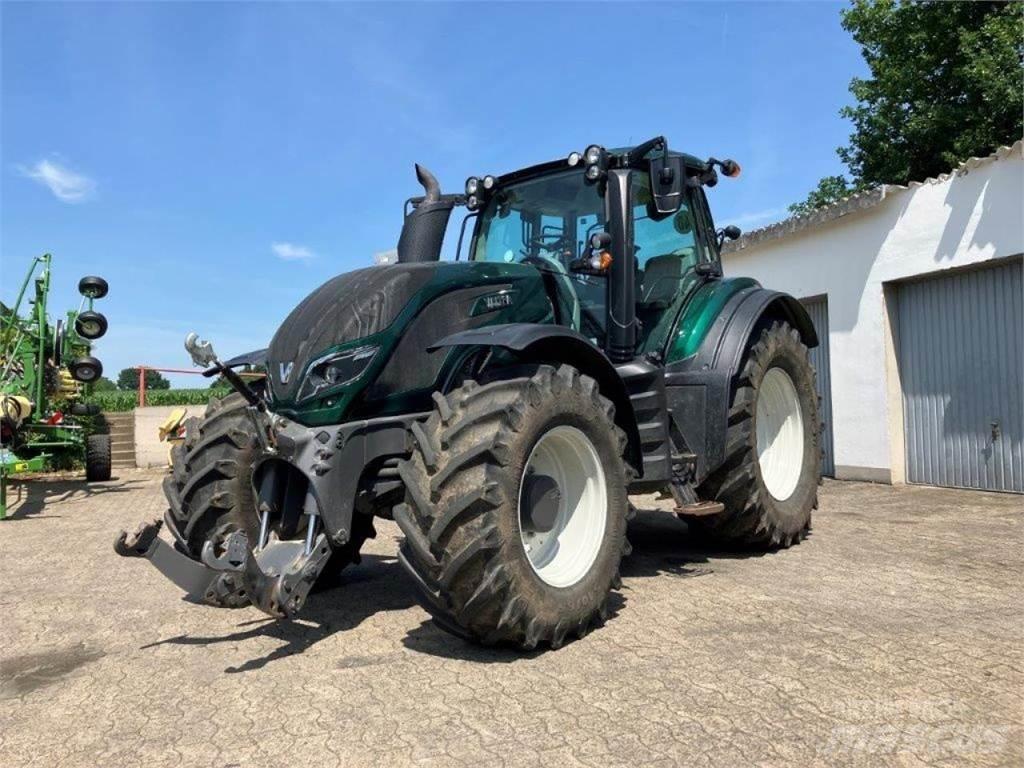 Valtra T154 Active Tractors