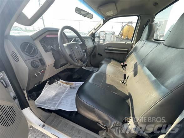 Ford F350 SD Construction - Others