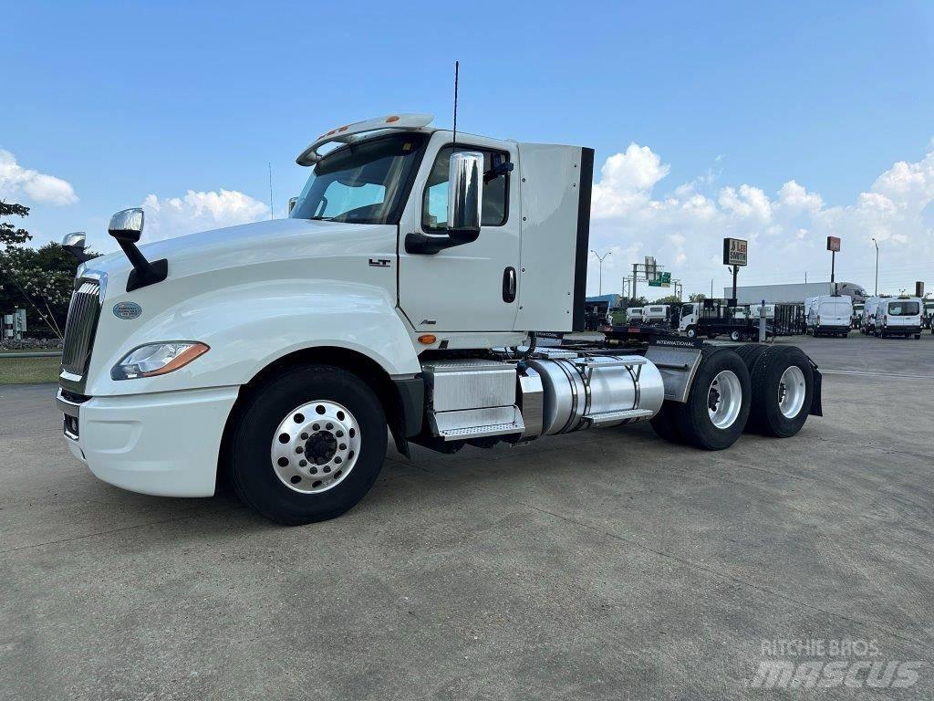 International LT Tractor Units