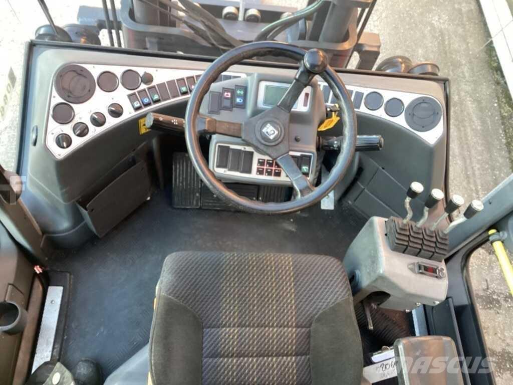 Kalmar DCF55-6H Diesel trucks