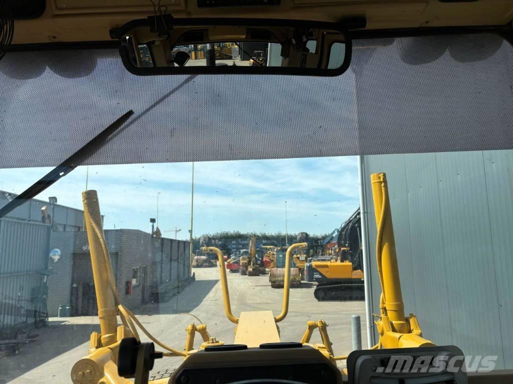 CAT 140 H NA Graders