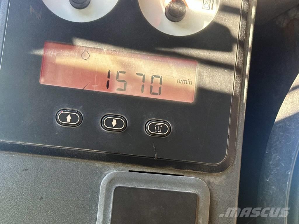 CAT 246 C Skid steer loaders