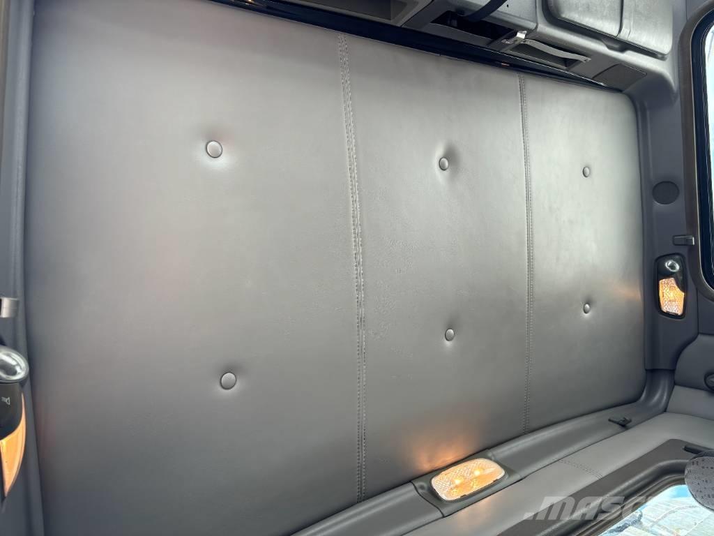 Kenworth T 800 Tractor Units