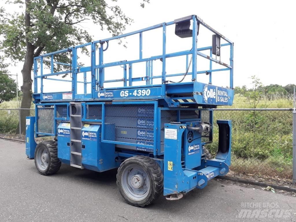 Genie GS 4390 RT Scissor lifts