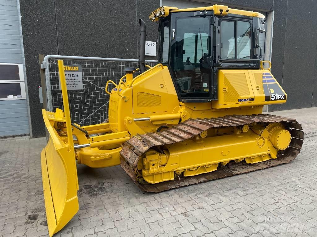 Komatsu D51PX-22 Crawler dozers