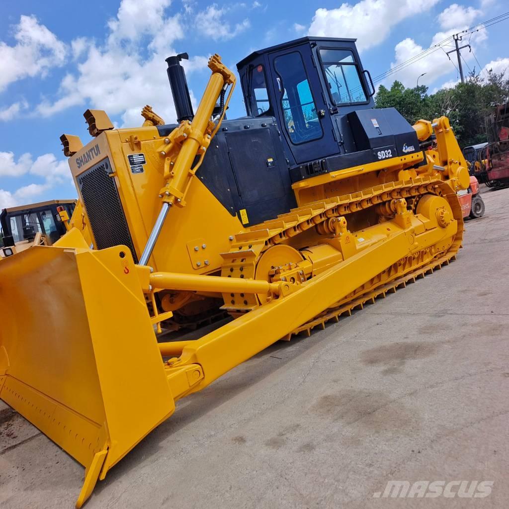 Shantui SD 32 Crawler dozers