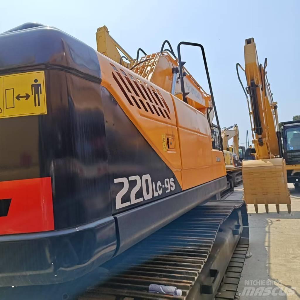 Hyundai 220lc-9s Crawler excavators