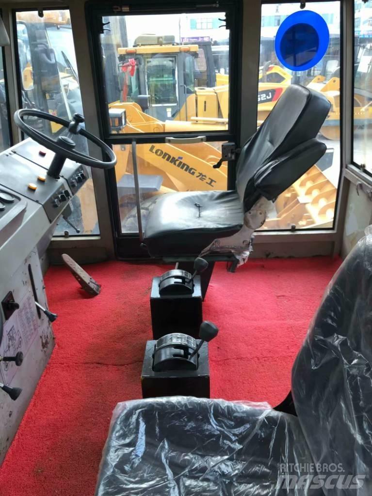 XCMG XP301 Pneumatic tired rollers