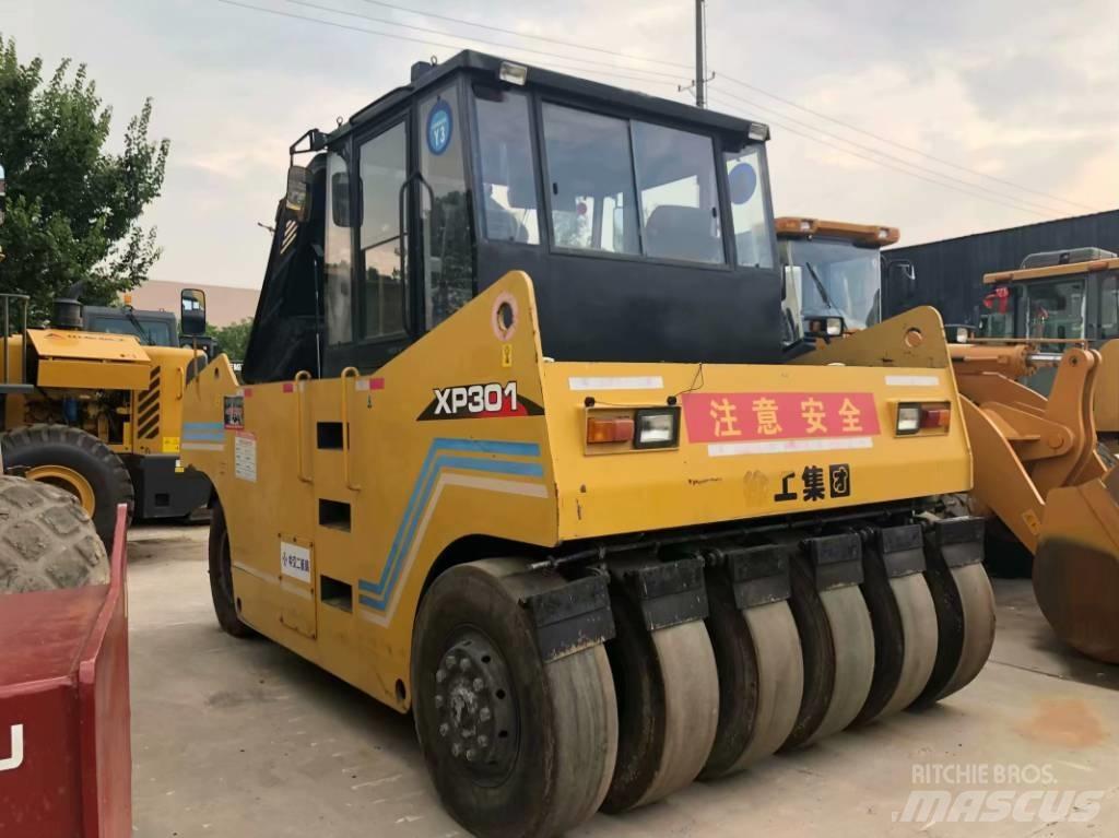 XCMG XP301 Pneumatic tired rollers
