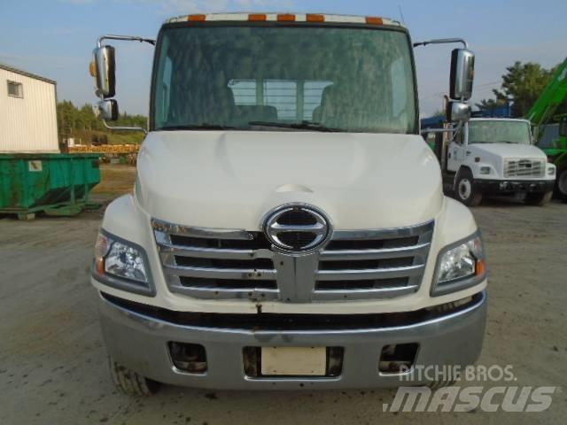Hino 185 Flatbed / Dropside trucks