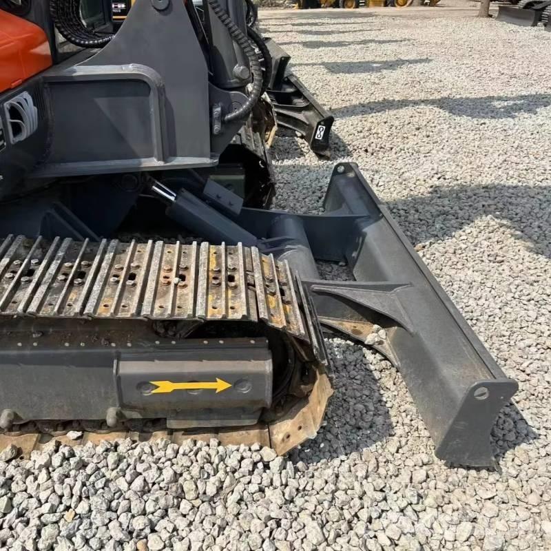 Hitachi 60 Crawler excavators