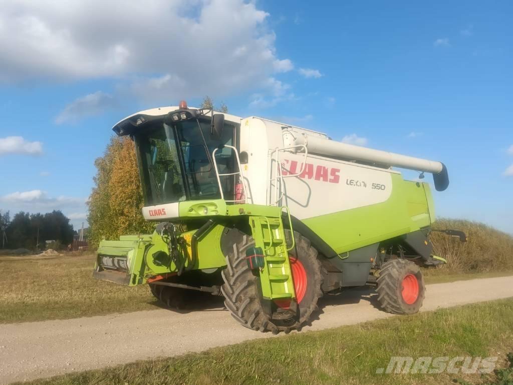 CLAAS Lexion 550 Combine harvesters